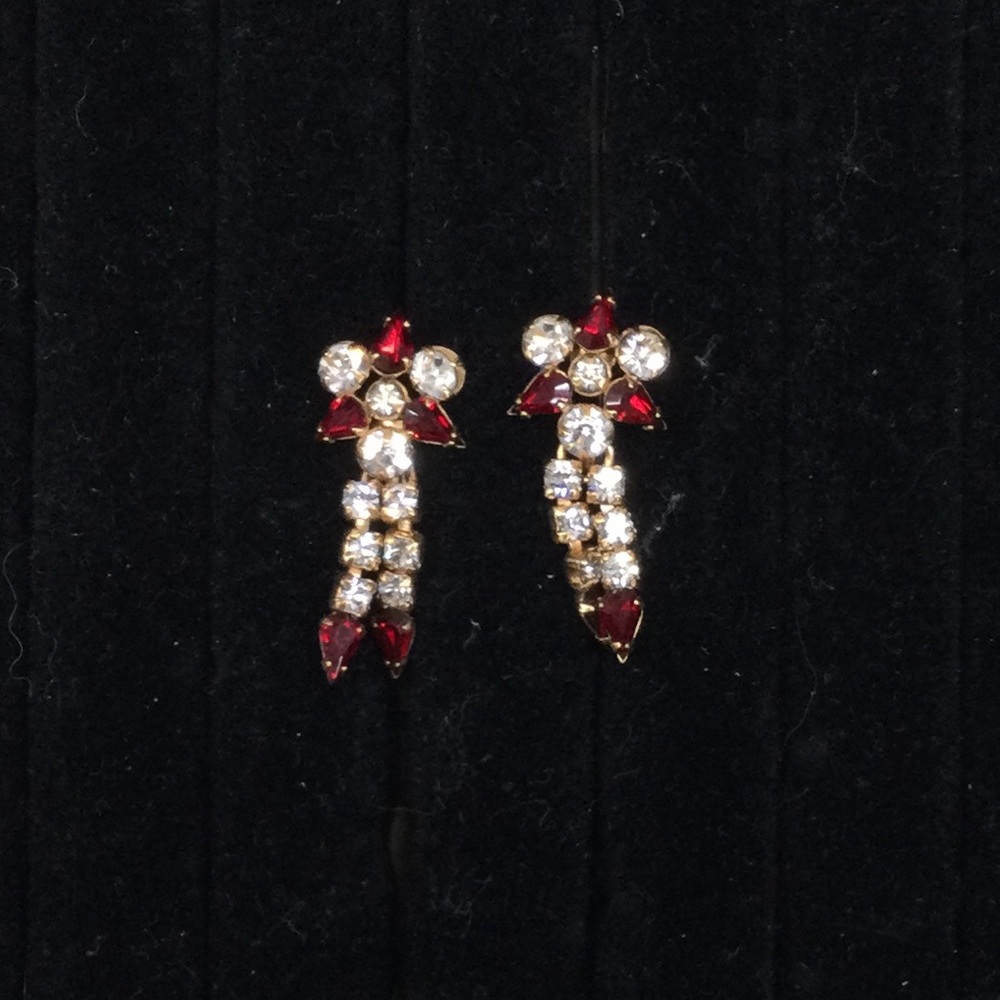 Vintage Red and Gold Clip On Earrings - Picture 1 of 2